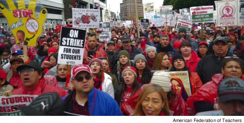 10-2019-01-15-UTLAteacherstrike00013.jpg