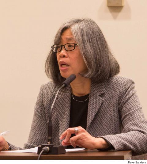 08-citycouncil15.jpg